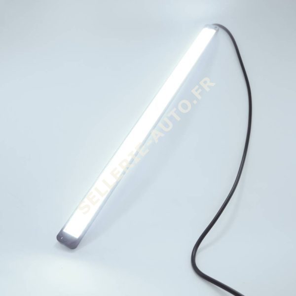 Barrette d'éclairage led étanche12V utilitaire & fourgon